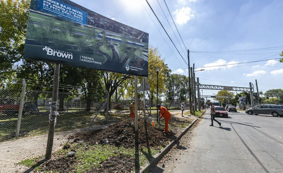 Con la instalación del obrador, arranca la construcción del paso bajo nivel de Calzada